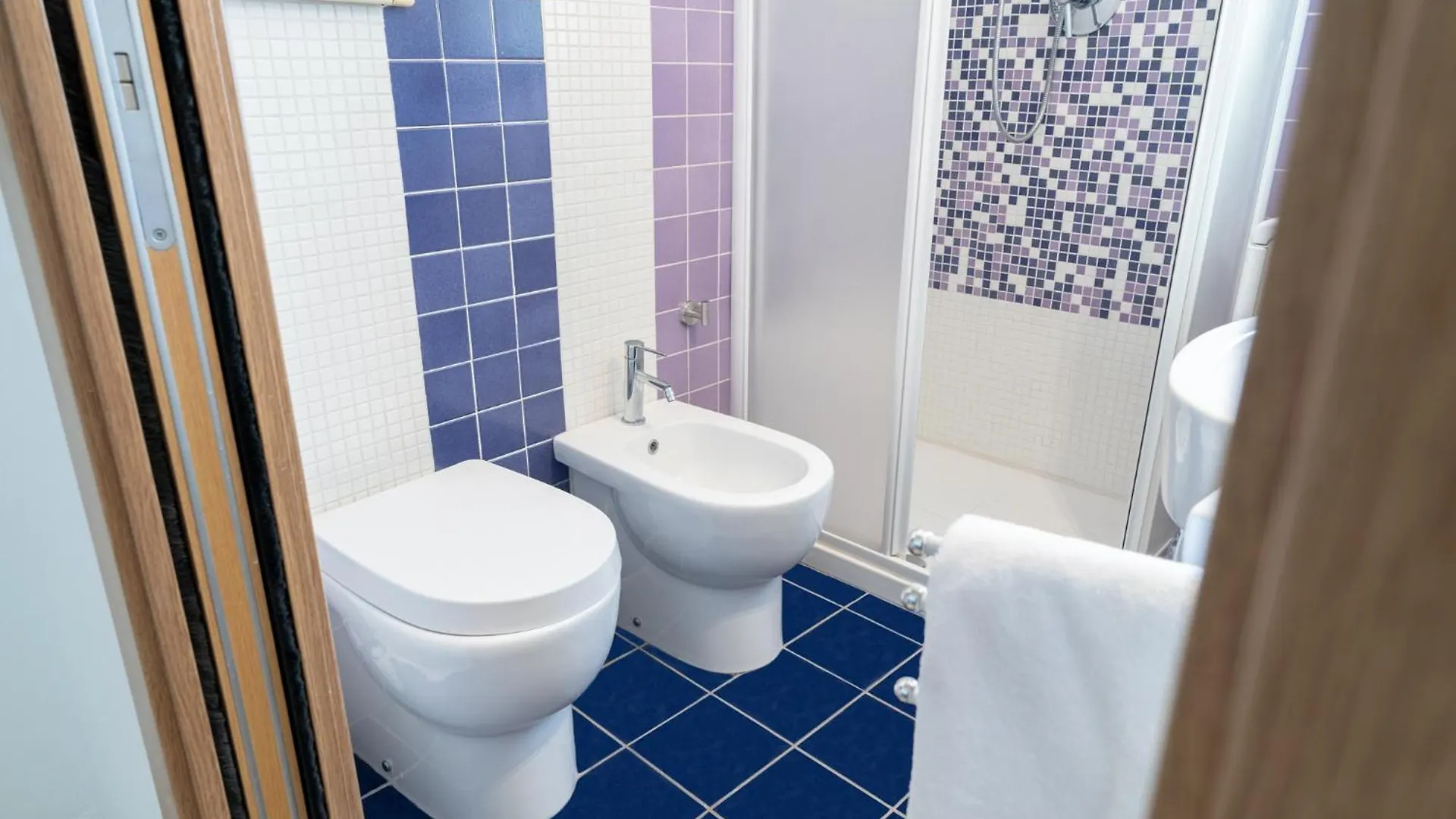 Lägenhet Inblue Suite Giardini Naxos Italien